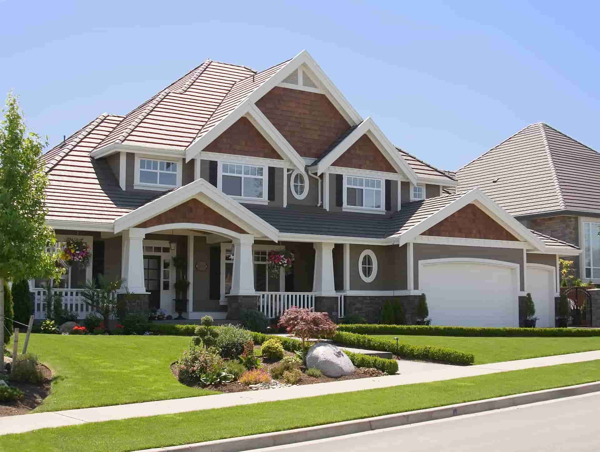 Custom home building